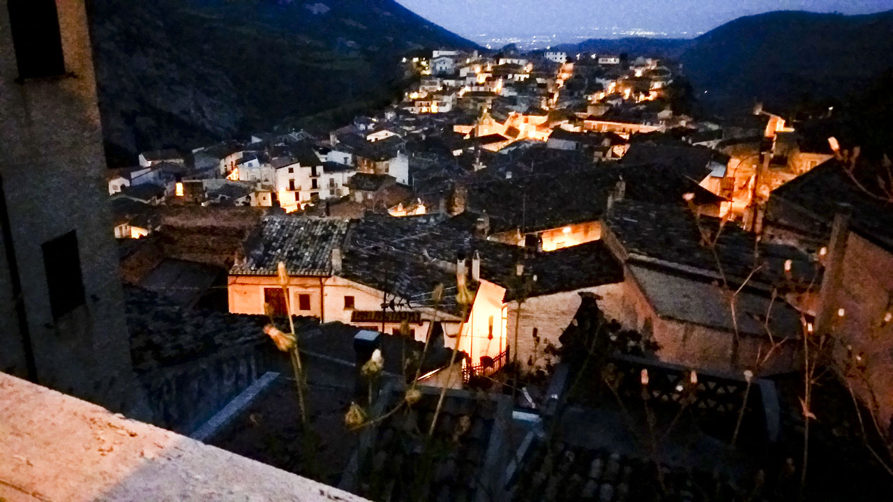 Civita di notte