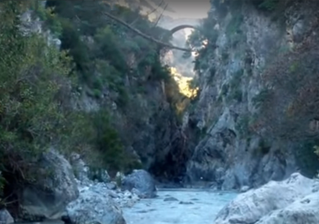 Civita, Gole del Raganello